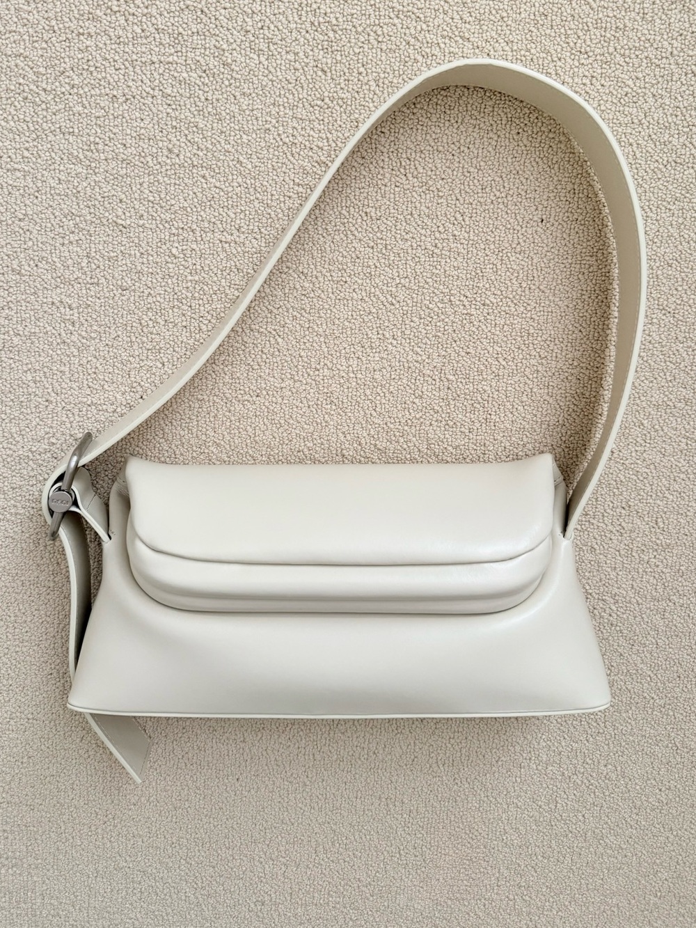 OSOI Leather Folder Brot Bag in Cream